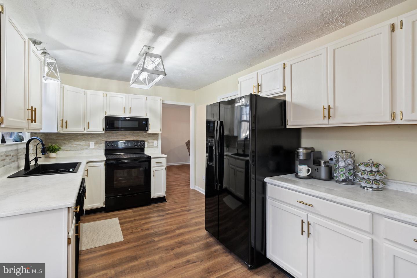 9128 Woodbrook Ln Property Photo 15