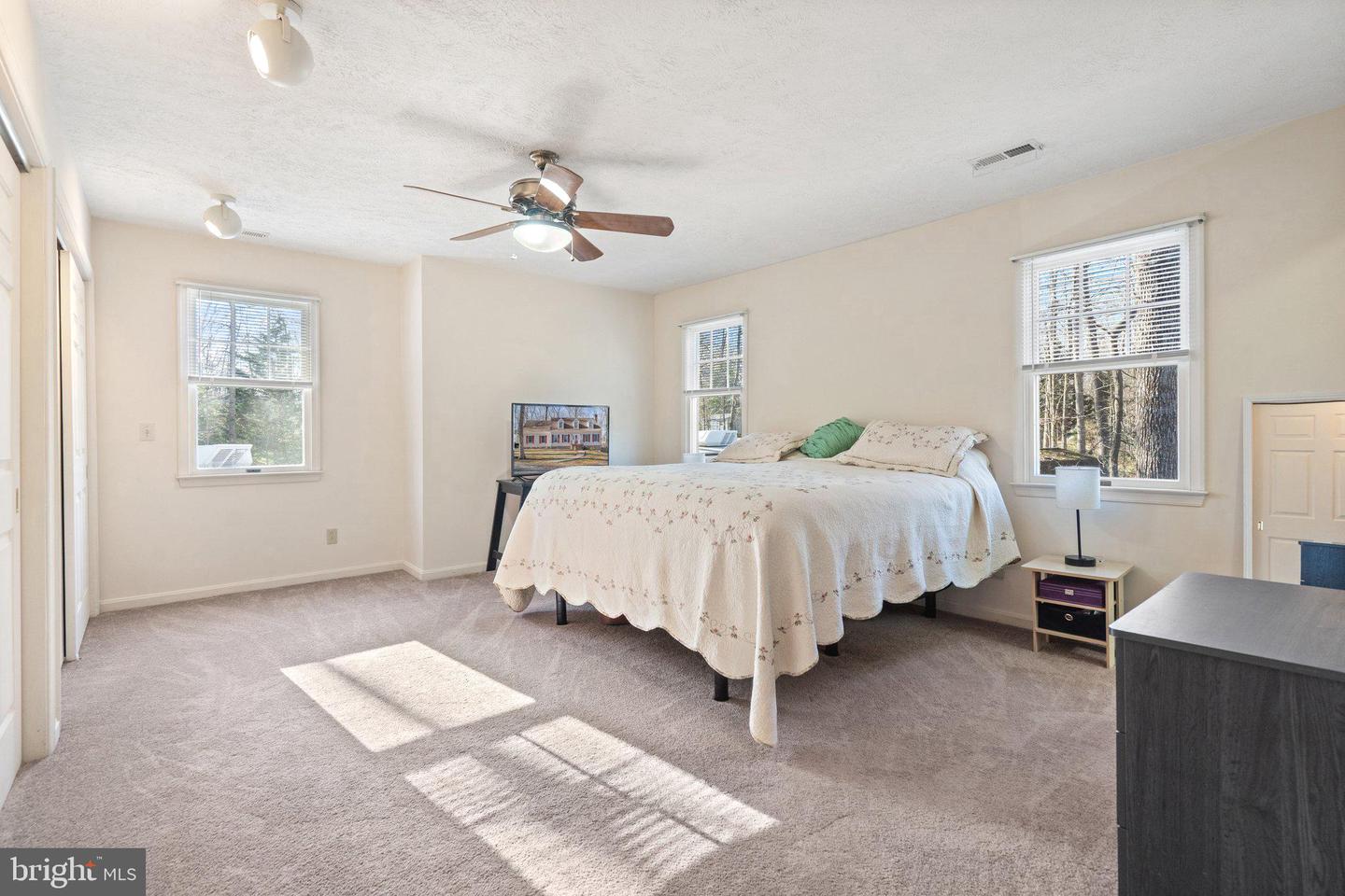 9128 Woodbrook Ln Property Photo 21