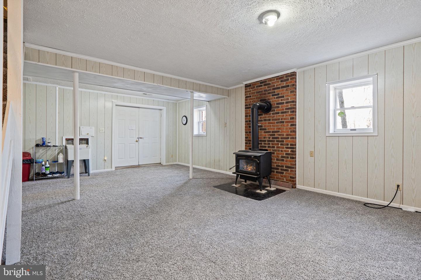 9128 Woodbrook Ln Property Photo 27