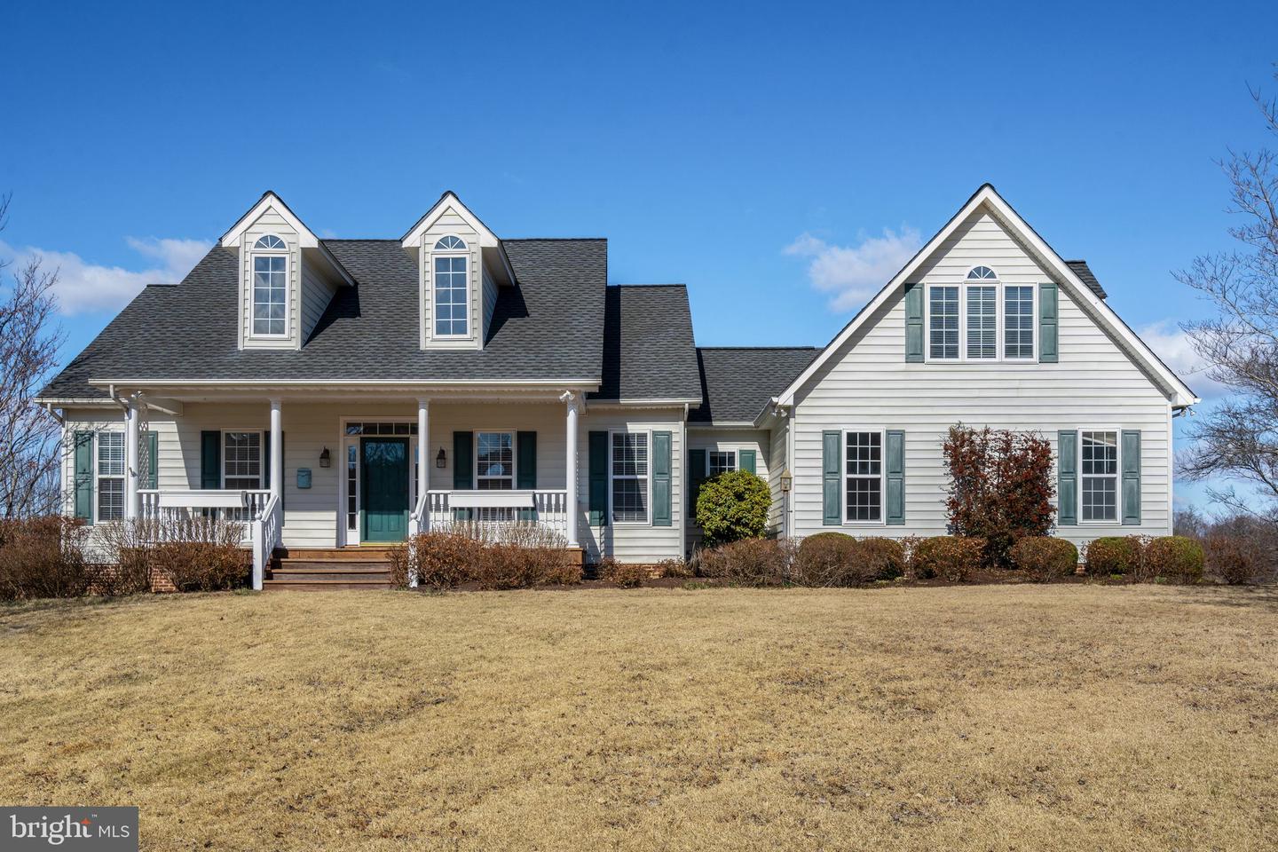 18464 Snaffle Ln Property Photo