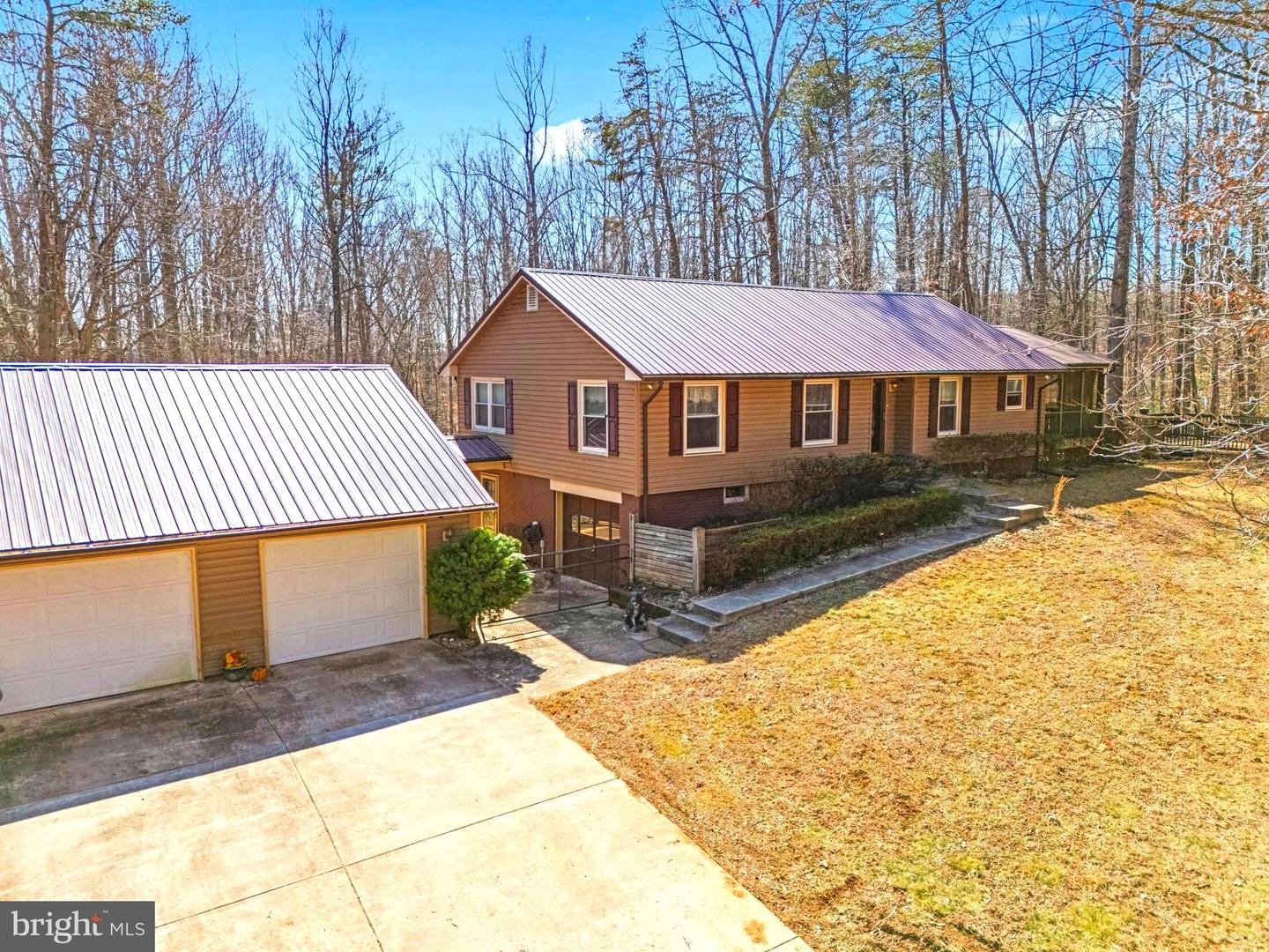 16520 Tonys Ct Property Photo