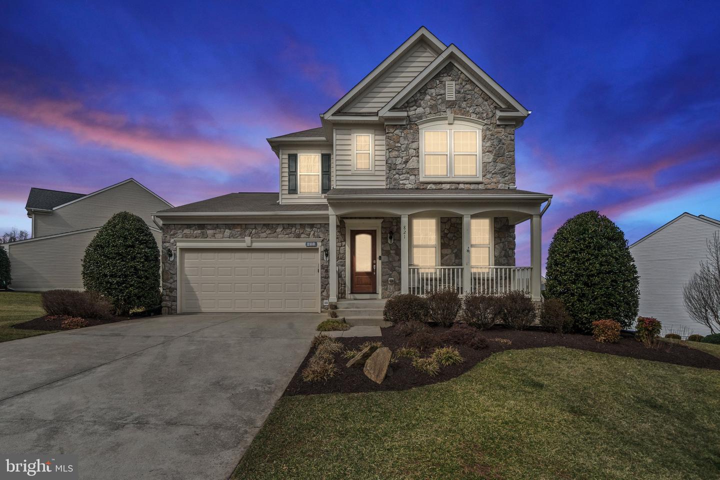 821 Shetland Way Property Photo