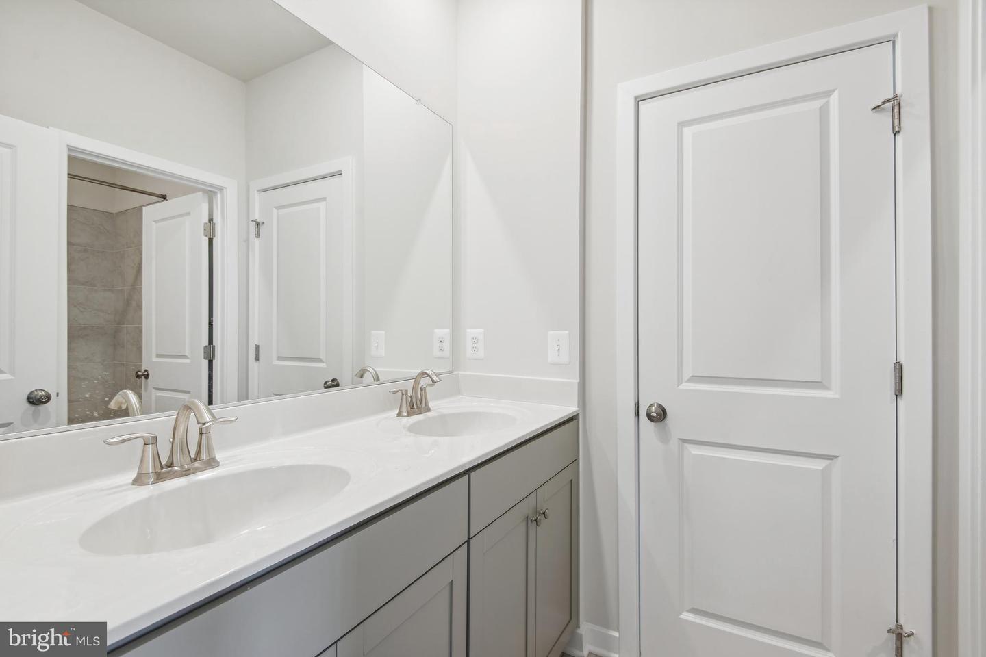 2554 Northumberland Dr #macarthur Lot 2294 Property Photo 25