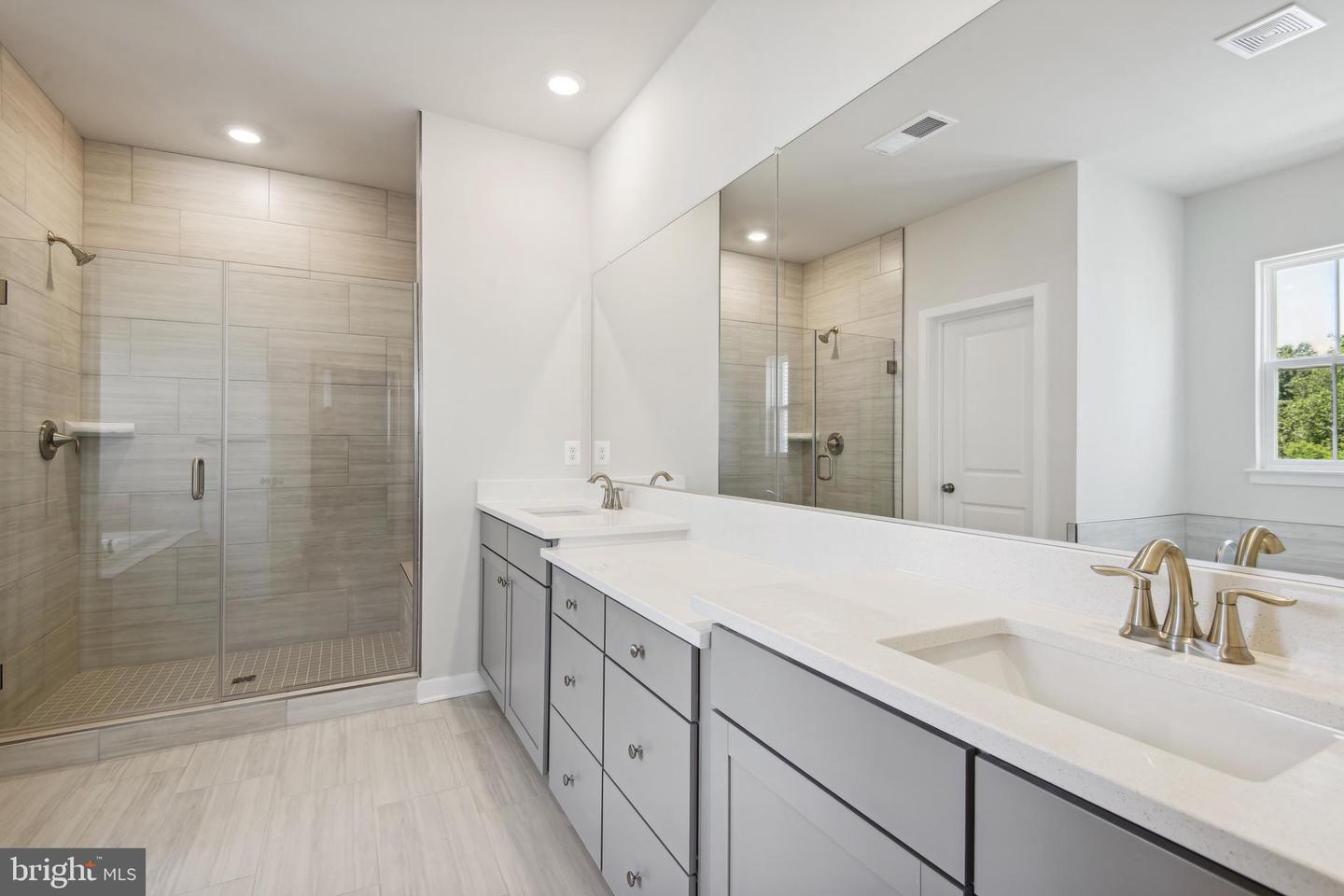 2554 Northumberland Dr #macarthur Lot 2294 Property Photo 26