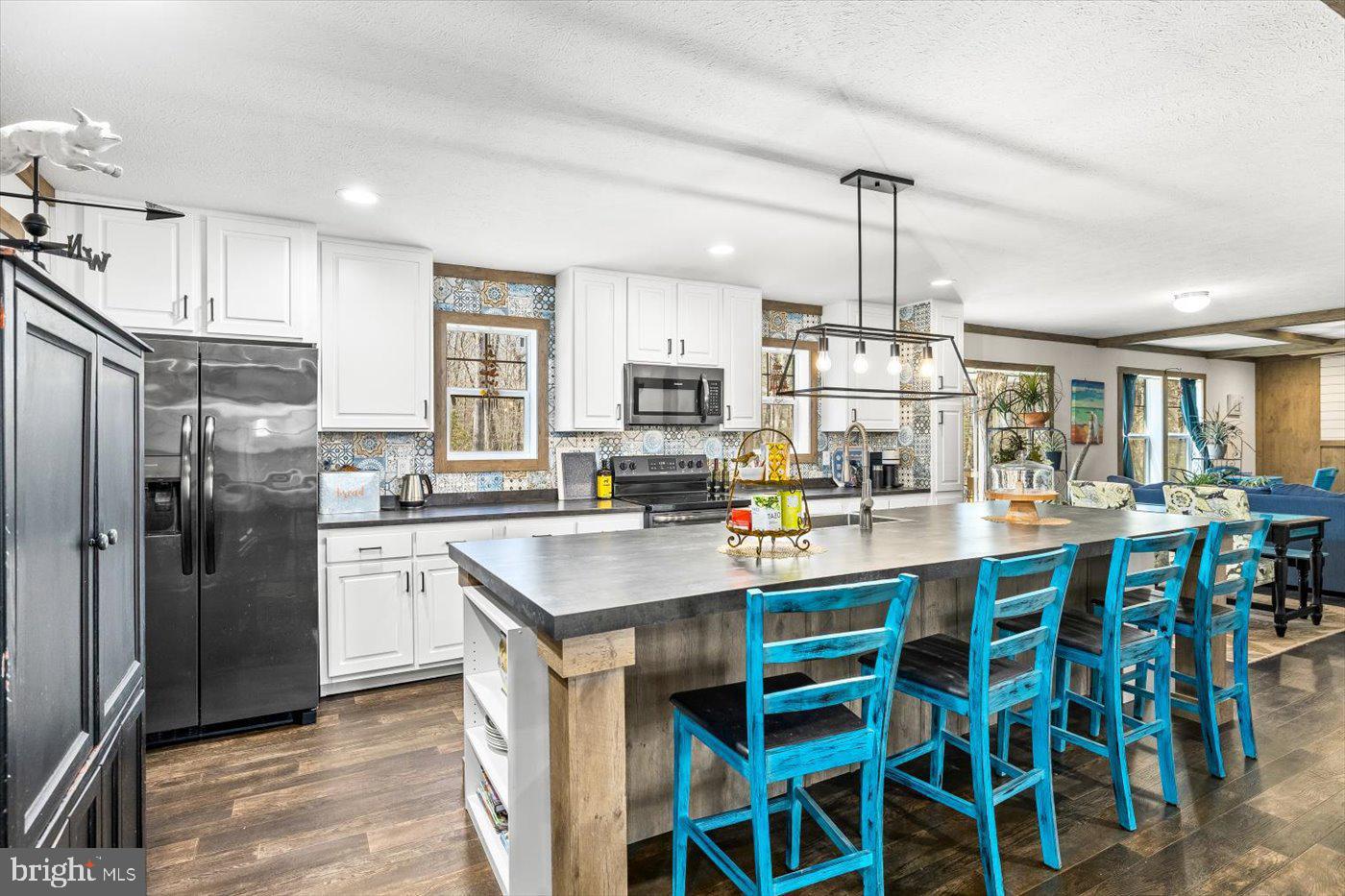 6122 Slate Mills Rd Property Photo