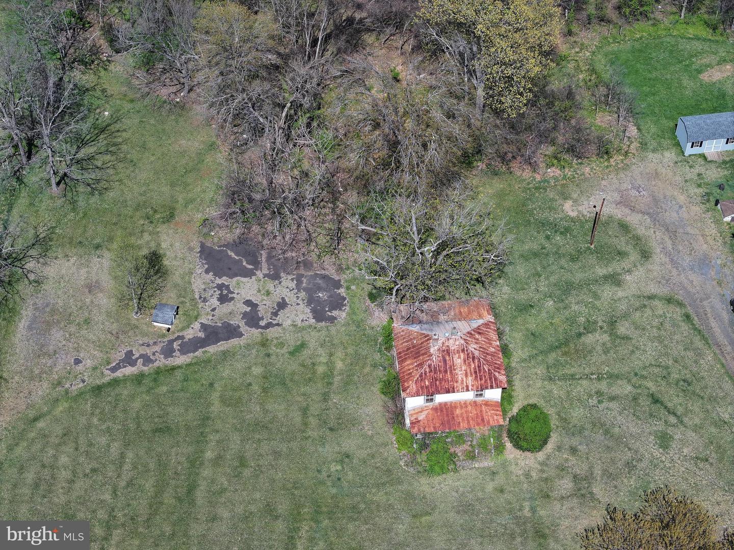 934 Sperryville Property Photo 7