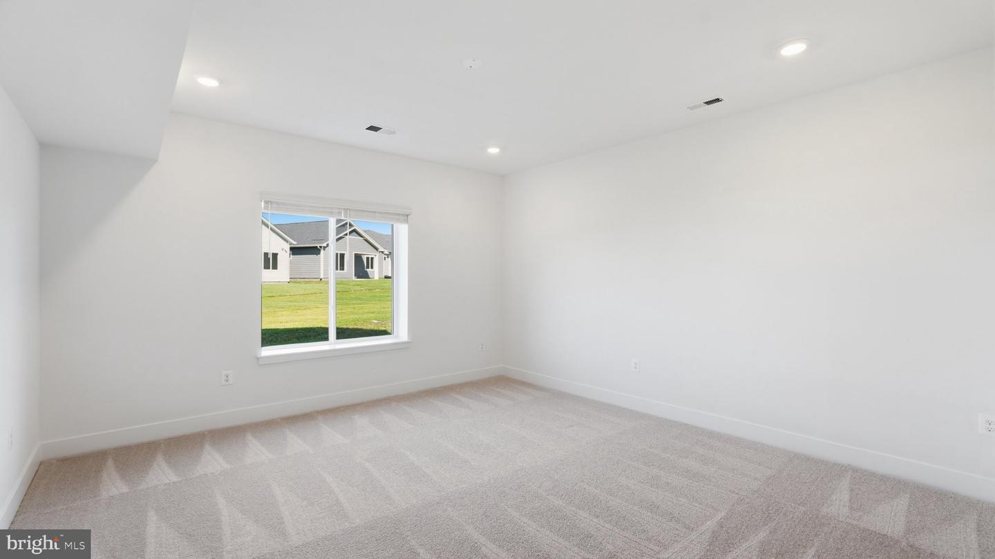 15022 Passion Ln Property Photo 32