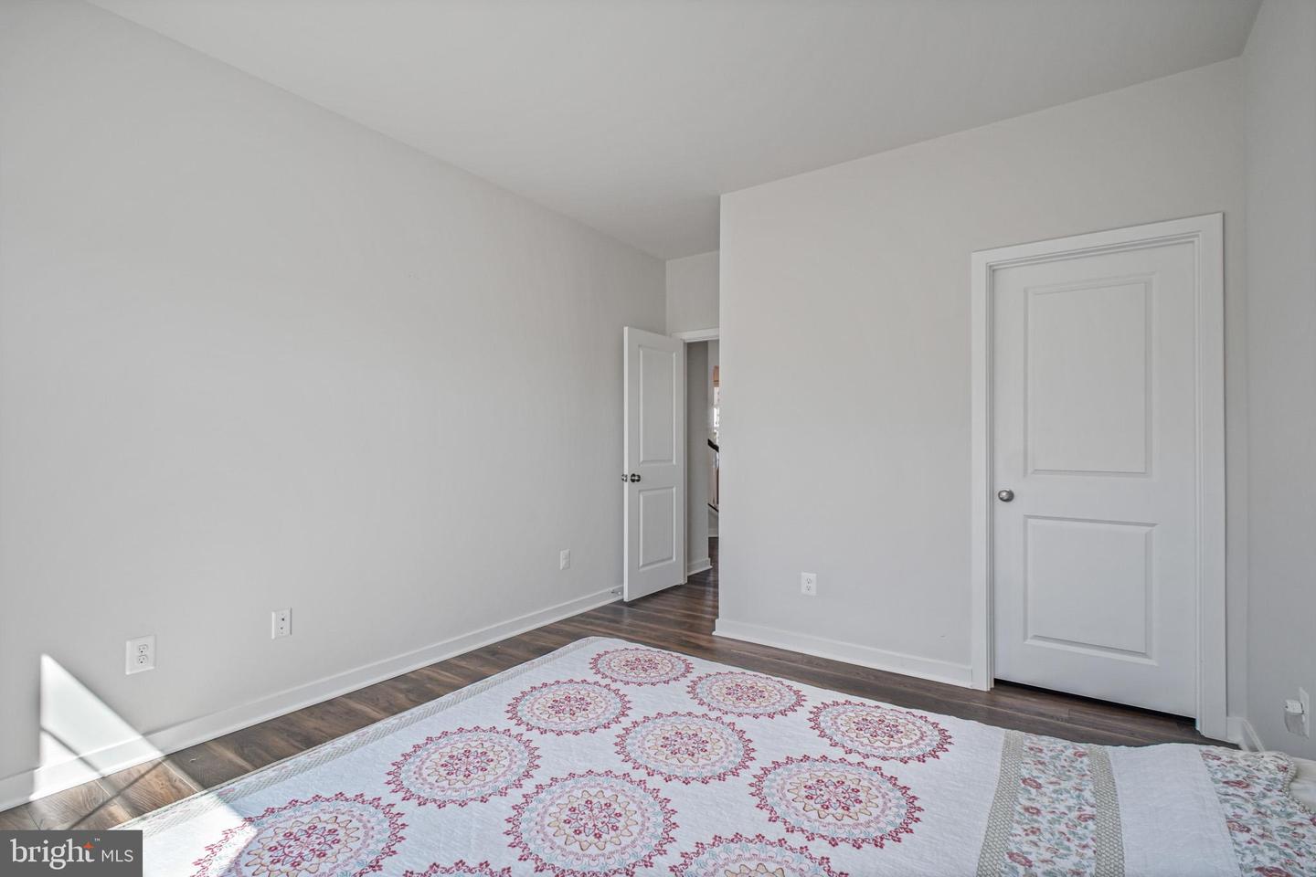 2094 Whithorn Hill Property Photo 19