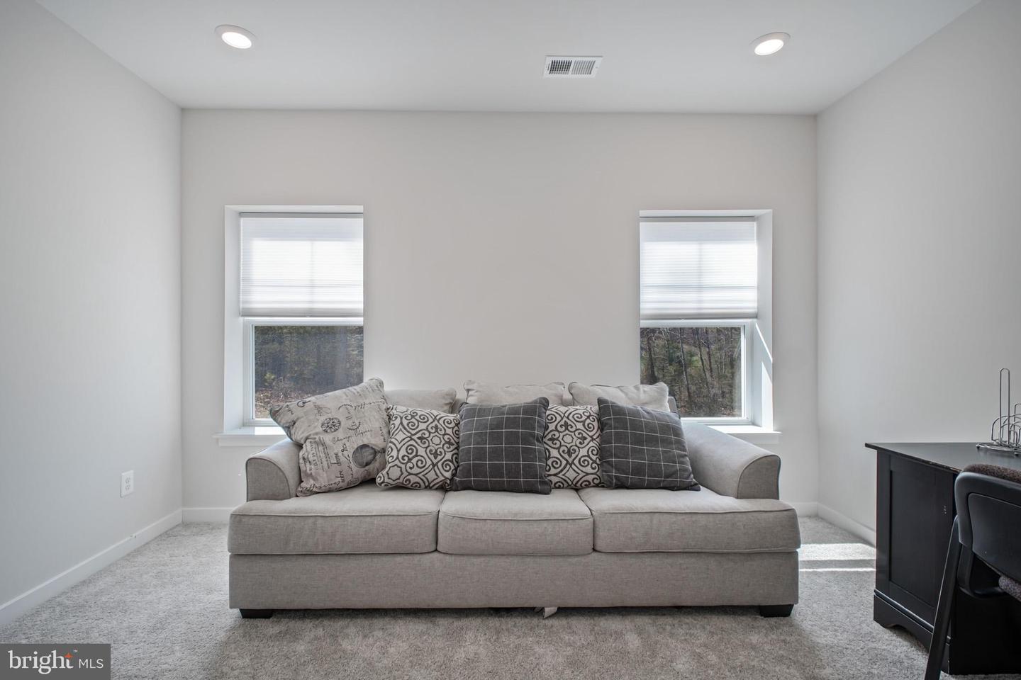2094 Whithorn Hill Property Photo 30