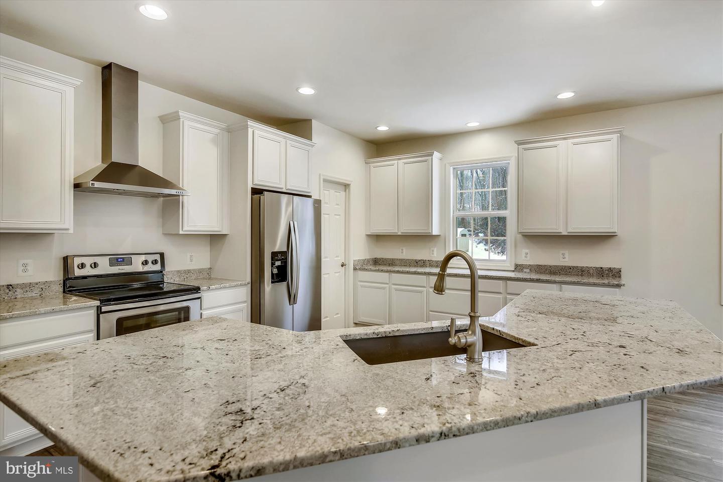 27188 Hoopers Run Ln Property Photo 3