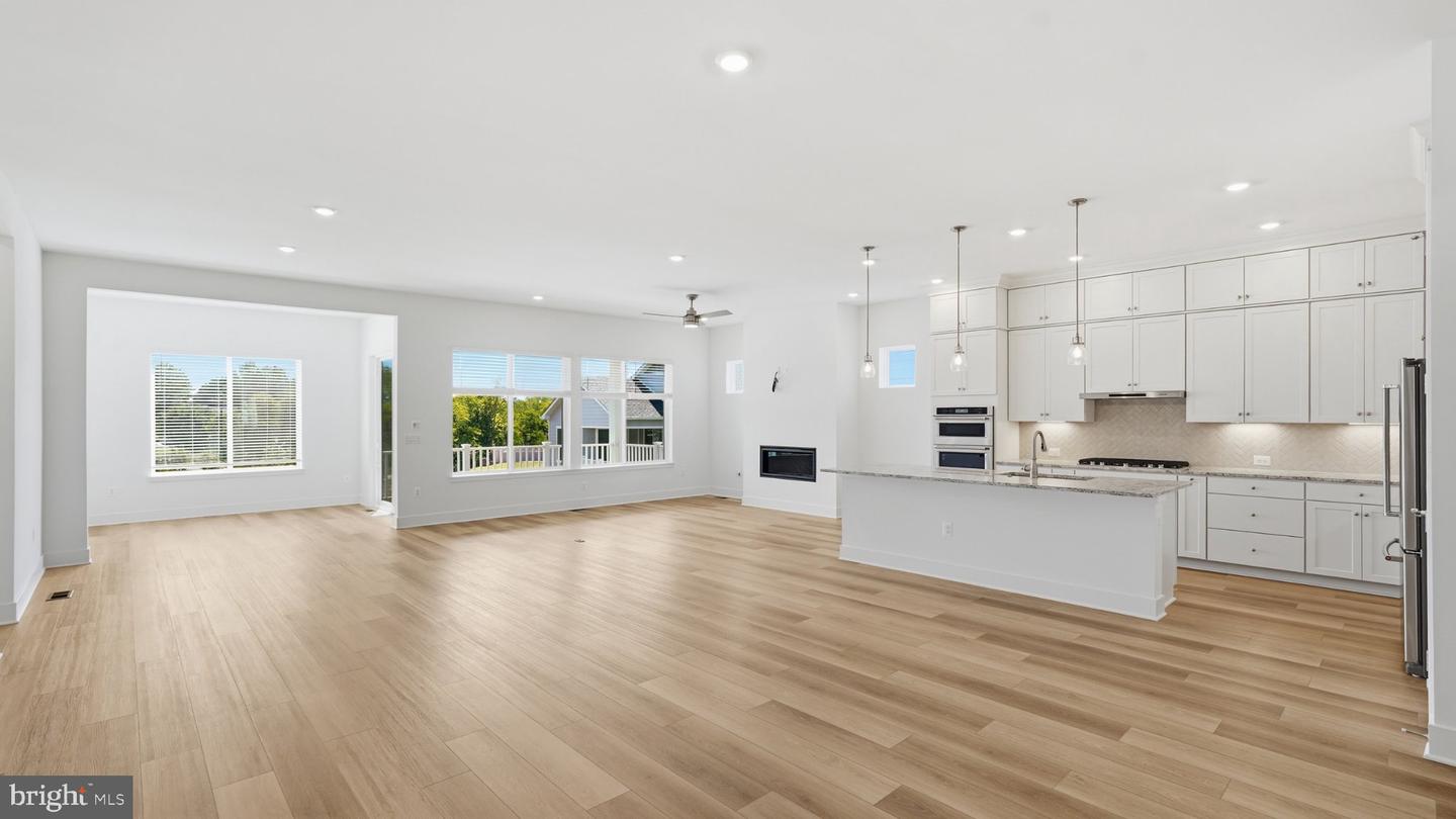 15031 Passion Ln Property Photo 4