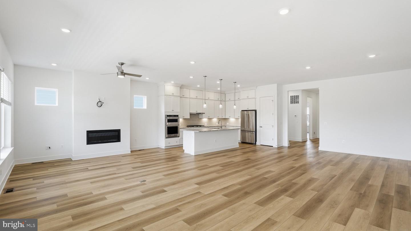 15031 Passion Ln Property Photo 5