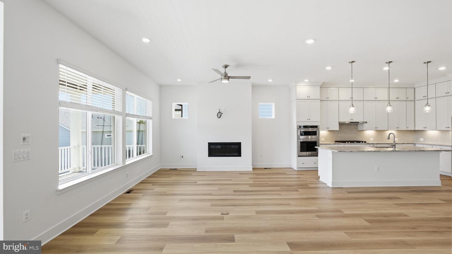 15031 Passion Ln Property Photo 6