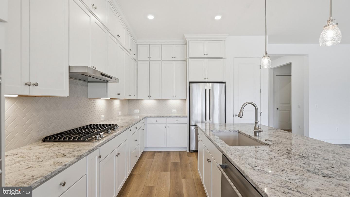 15031 Passion Ln Property Photo 8