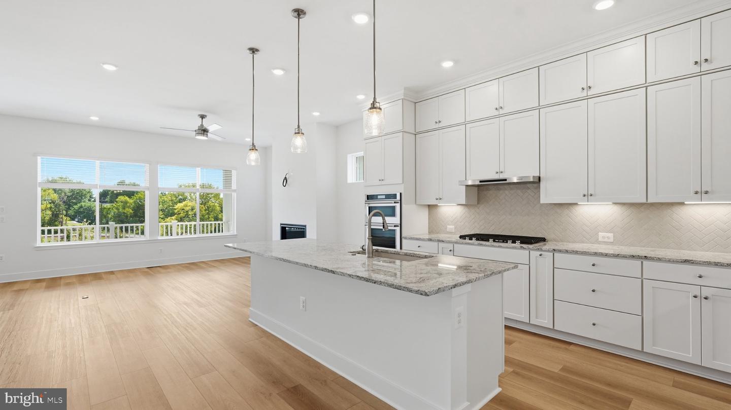 15031 Passion Ln Property Photo 12