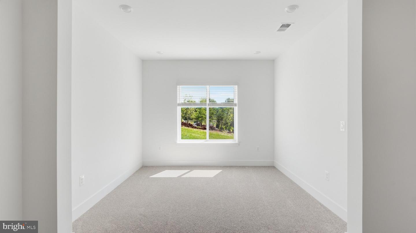 15031 Passion Ln Property Photo 33