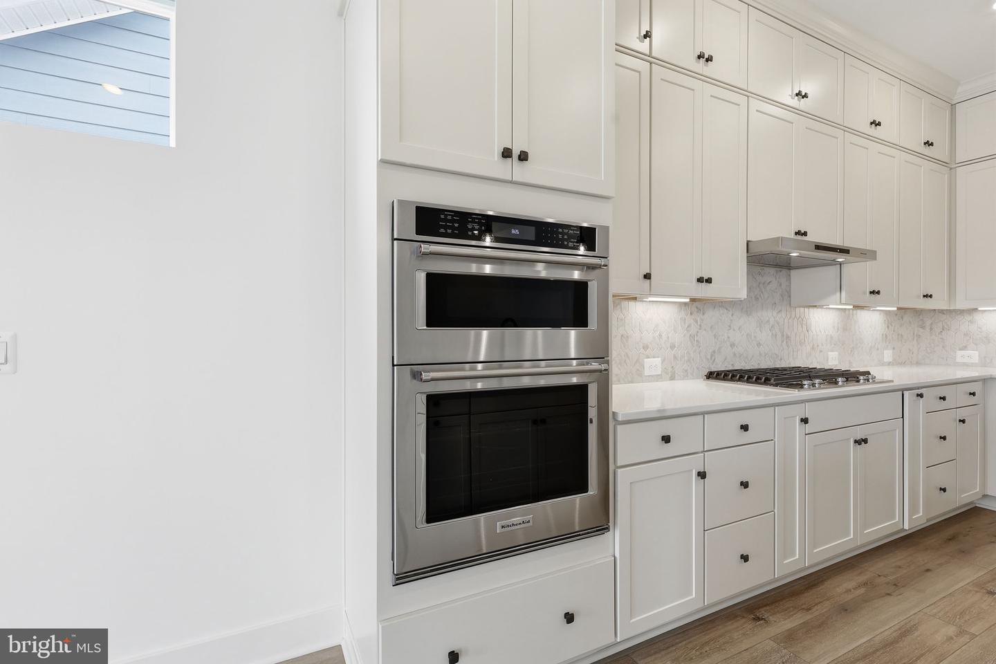 15033 Passion Ln Property Photo 7