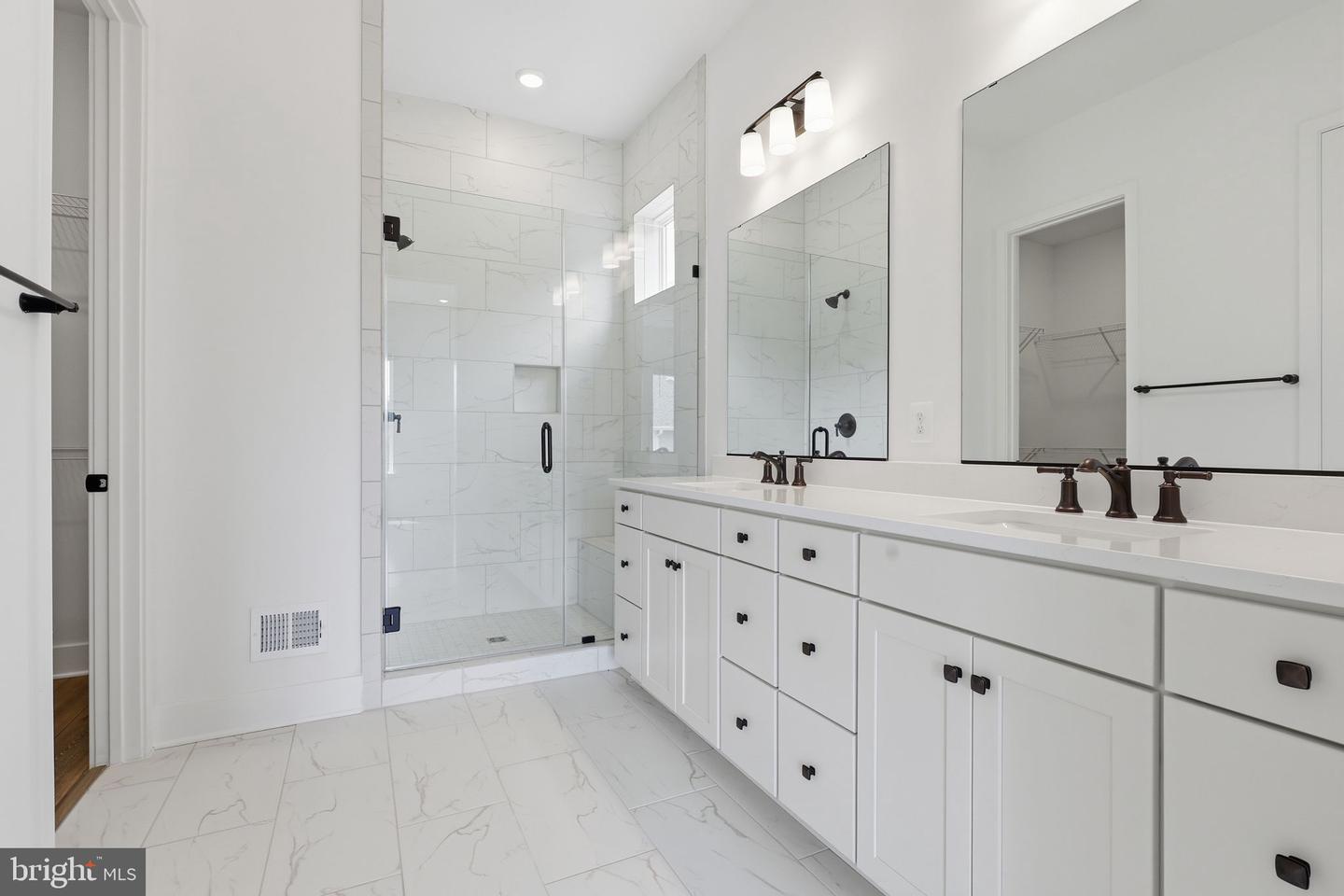 15033 Passion Ln Property Photo 14