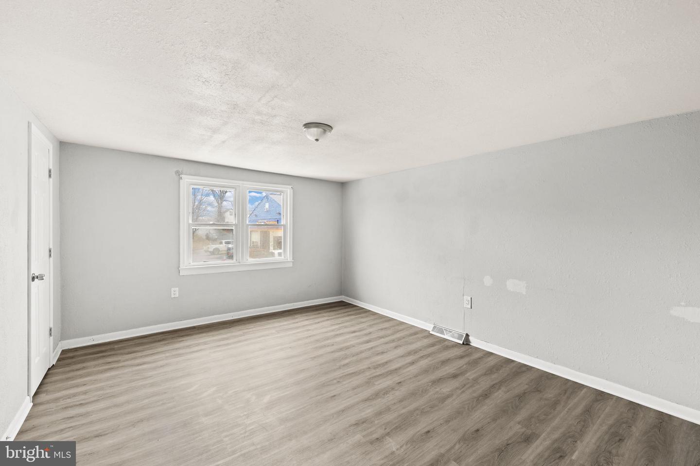 1012 S Main St Property Photo 14