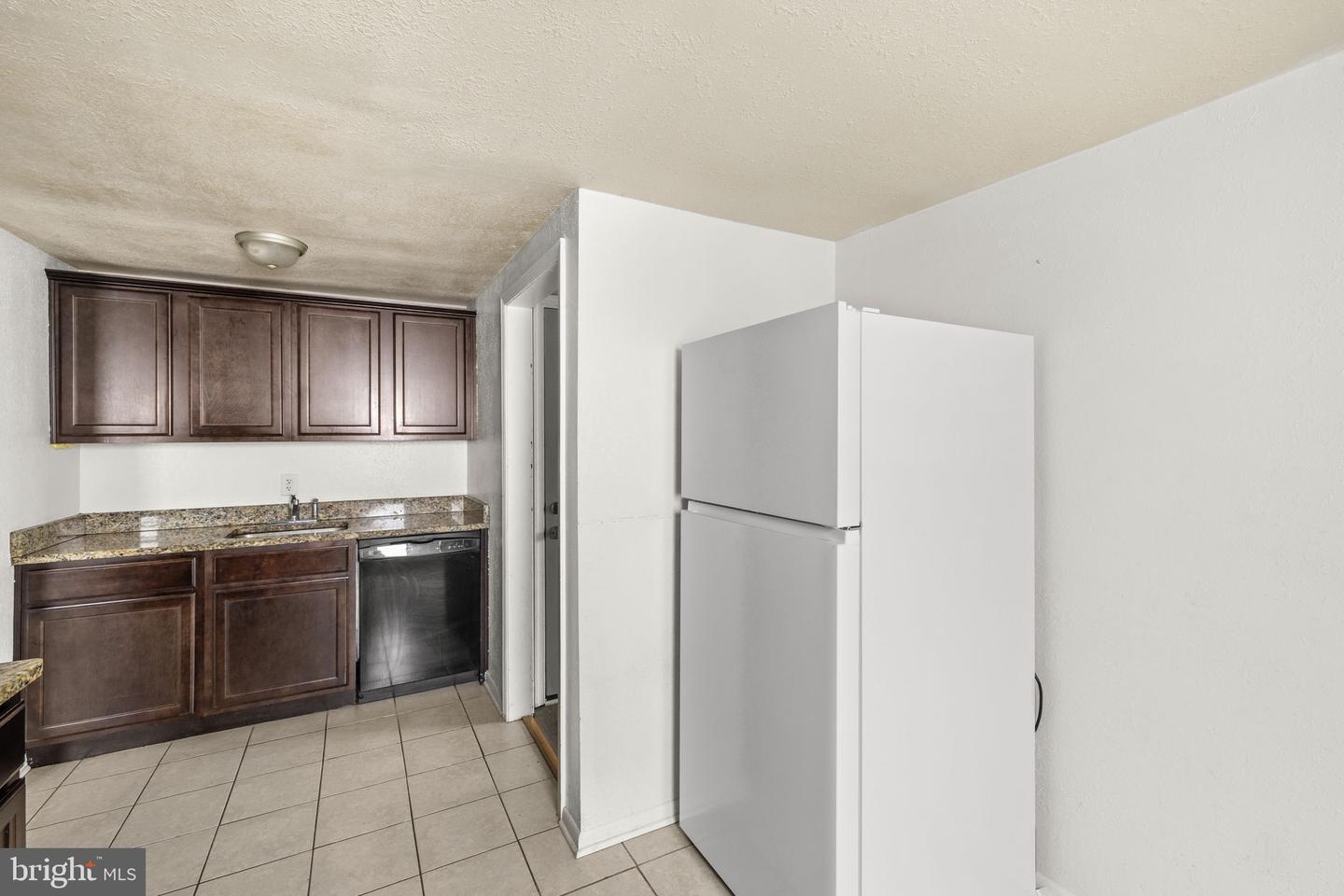 1012 S Main St Property Photo 18