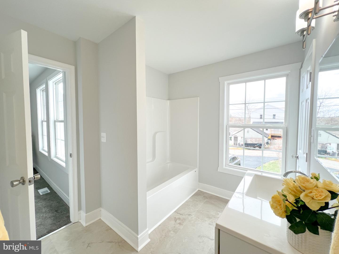 616 Second Property Photo 11