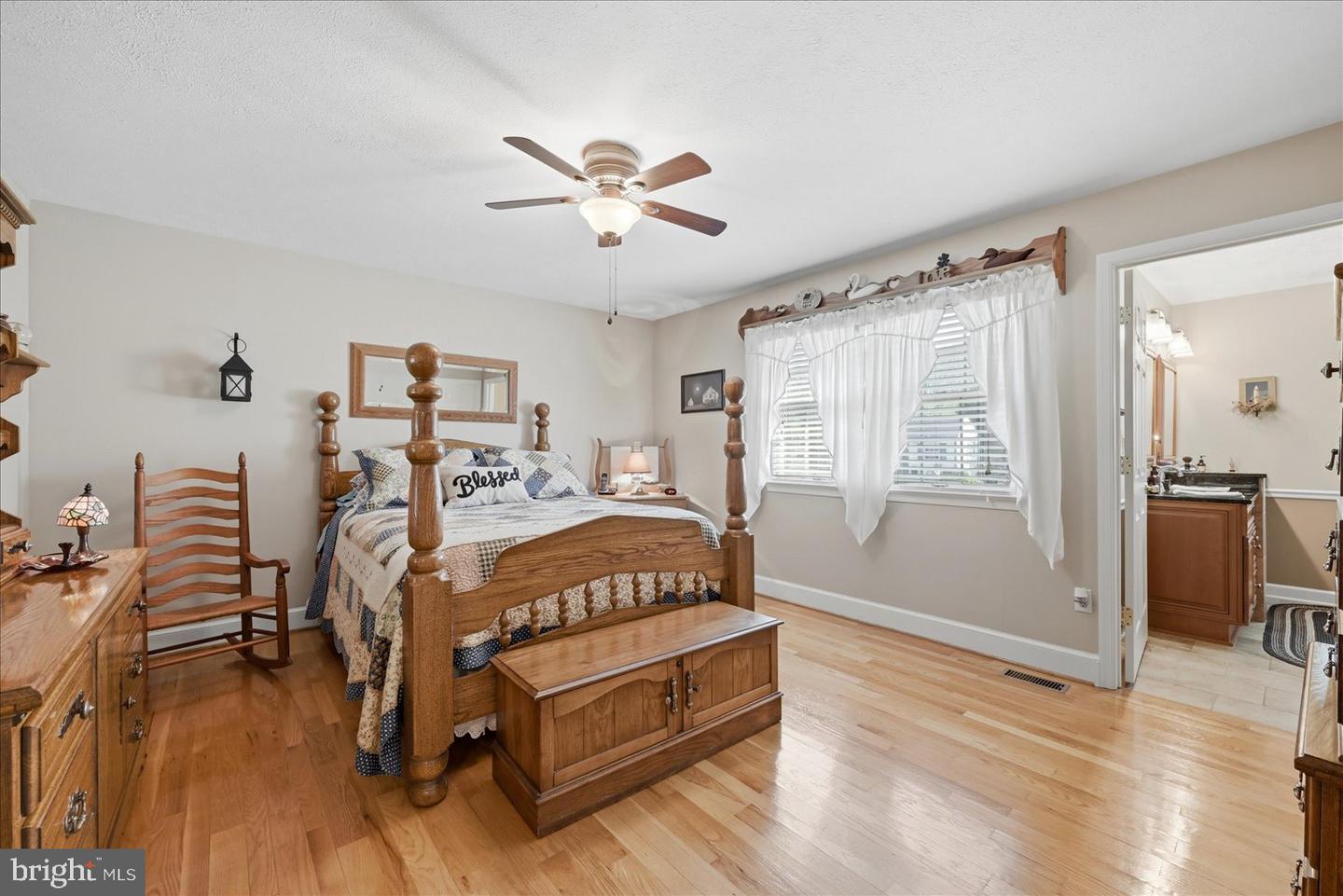 7452 Sperryville Pike Property Photo 4