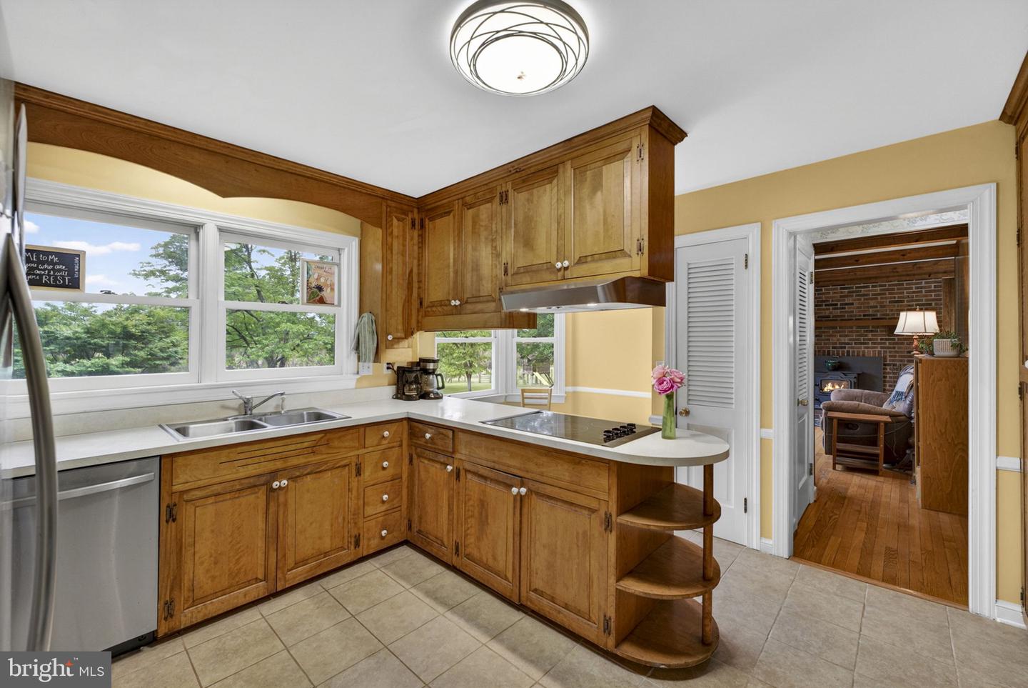 19059 Carleton Dr Property Photo 35