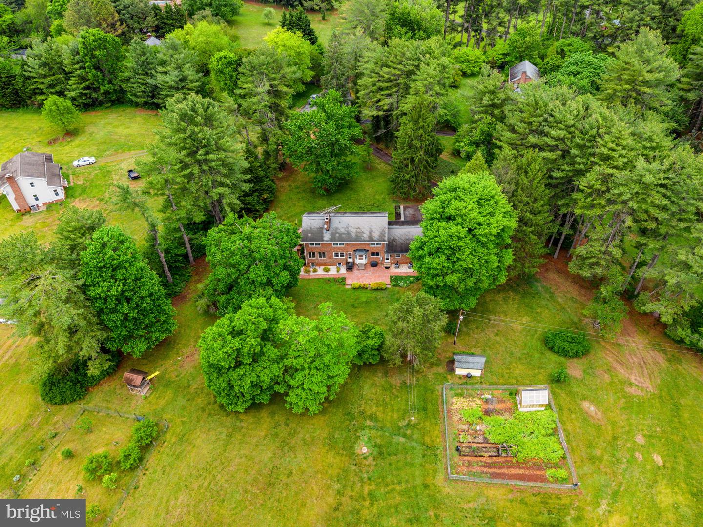 19059 Carleton Dr Property Photo 91