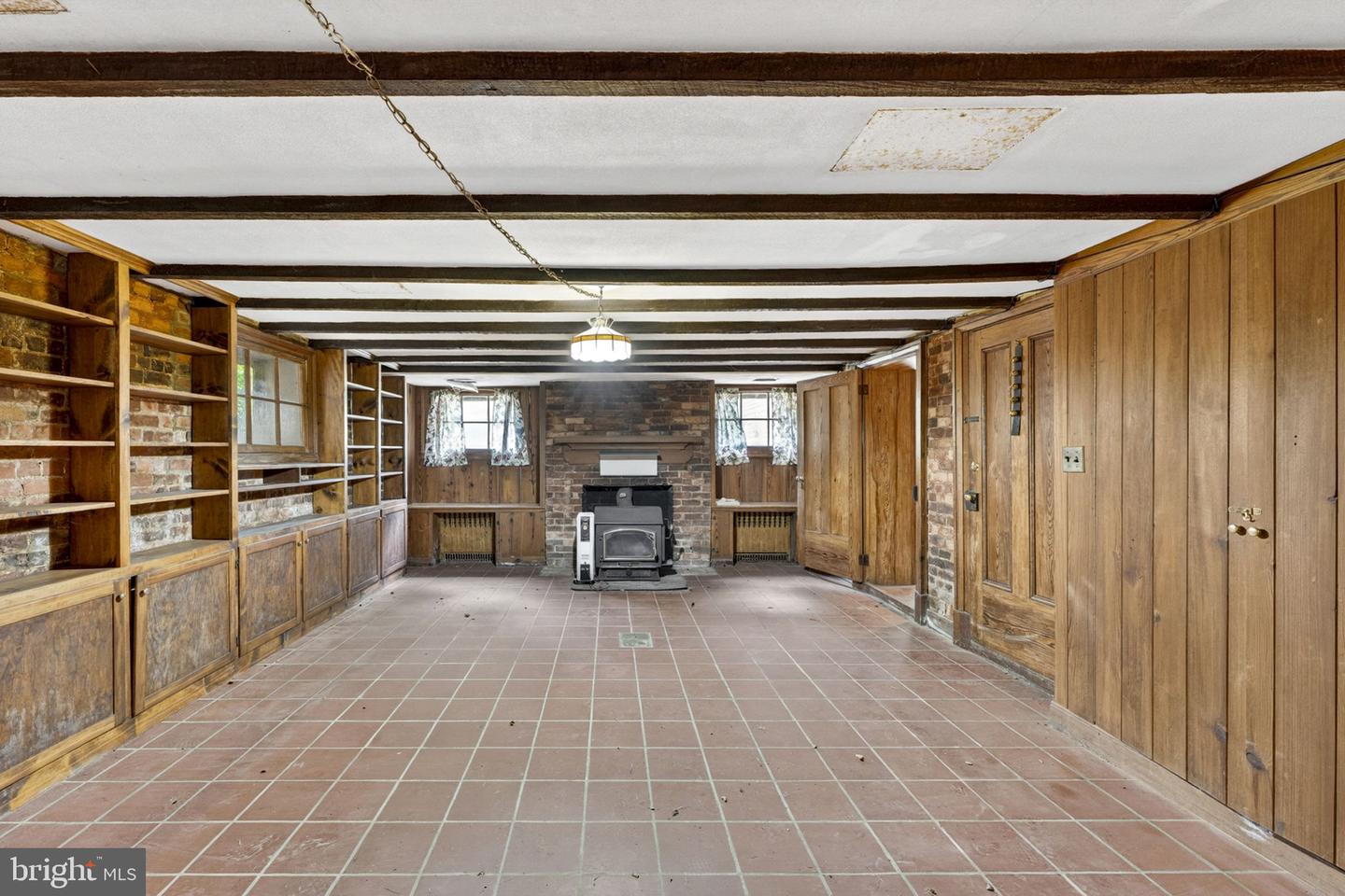 VACU2013556 Property Photo 88