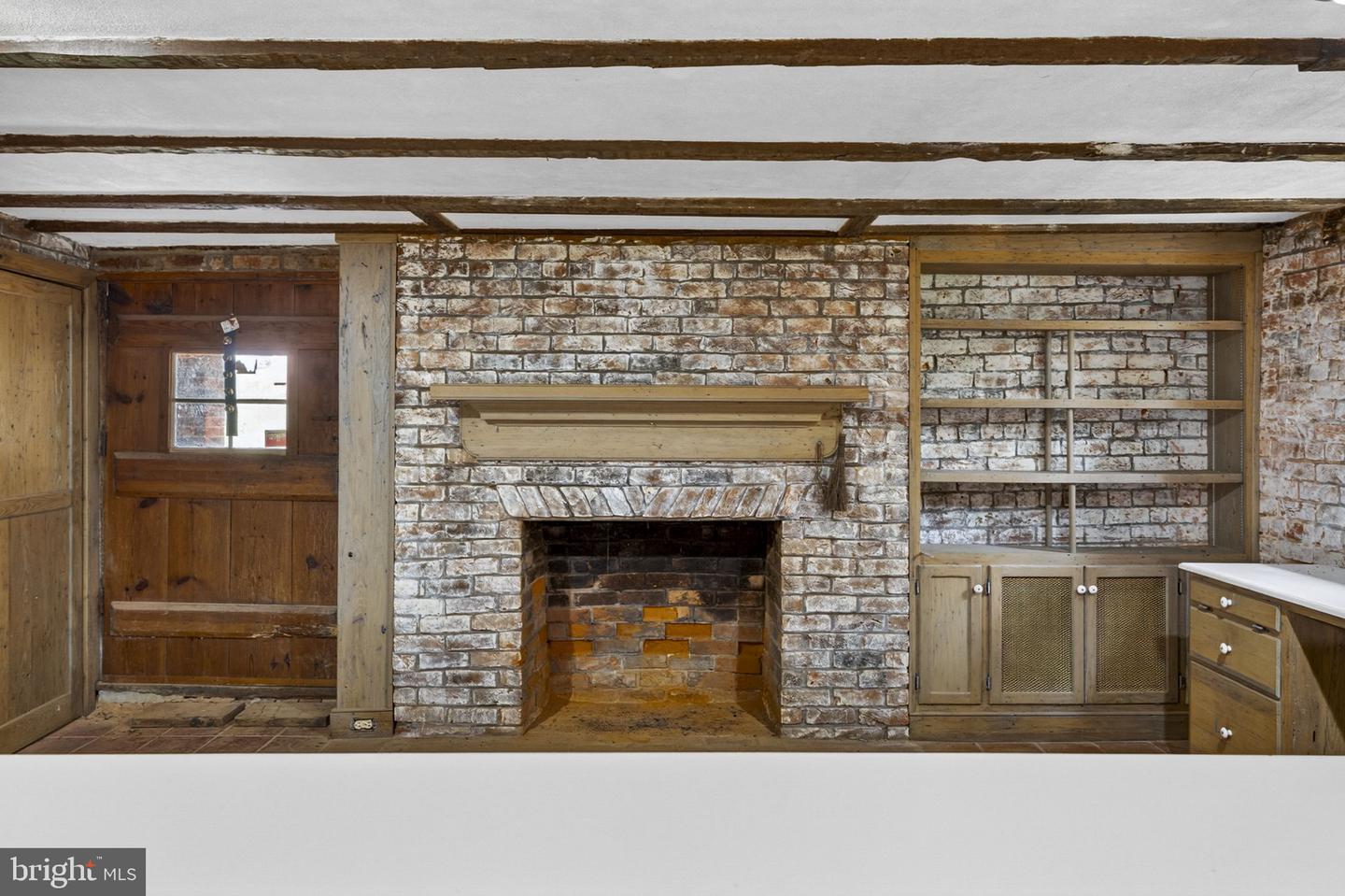 VACU2013556 Property Photo 98