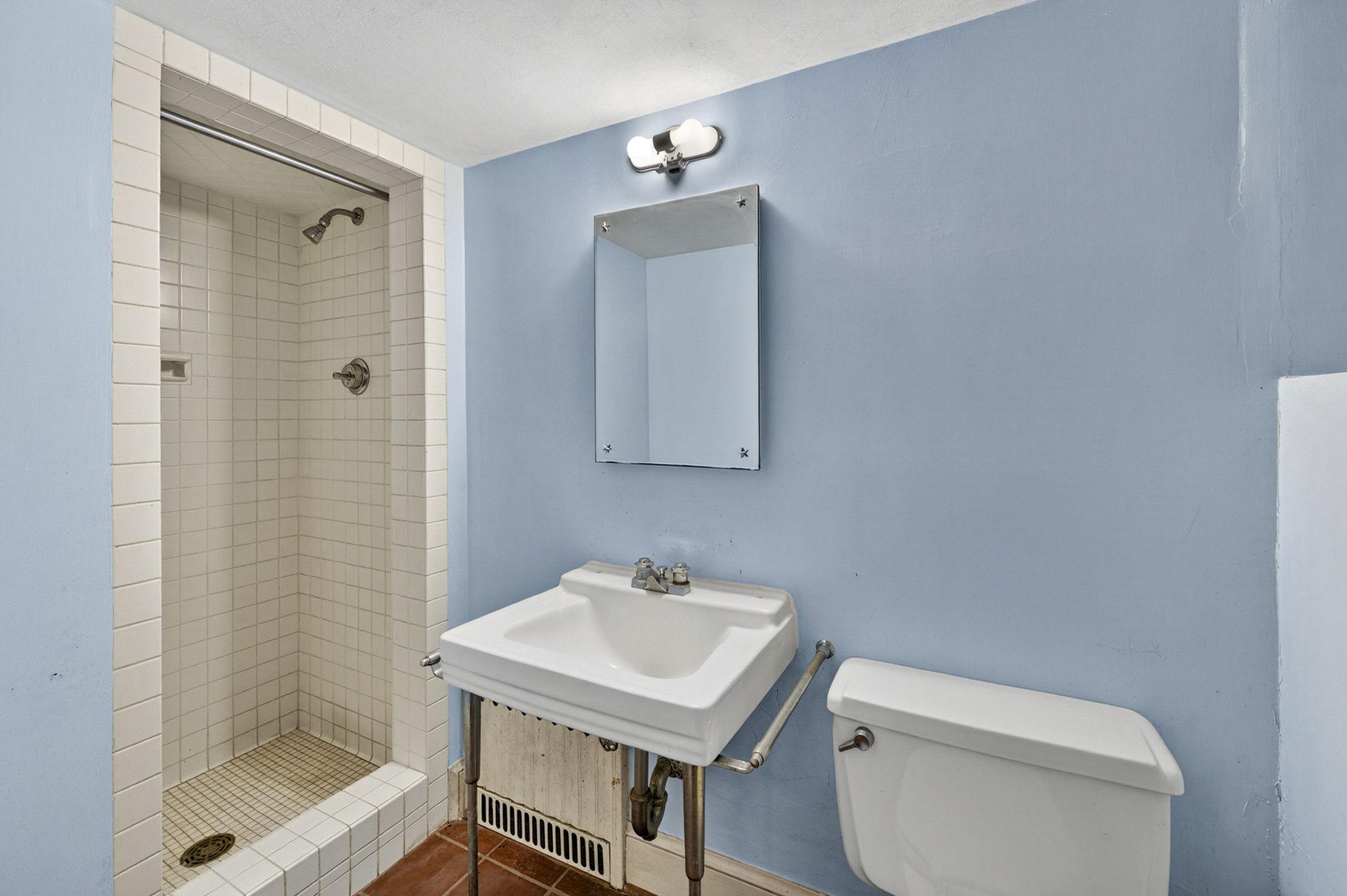 VACU2013556 Property Photo 101