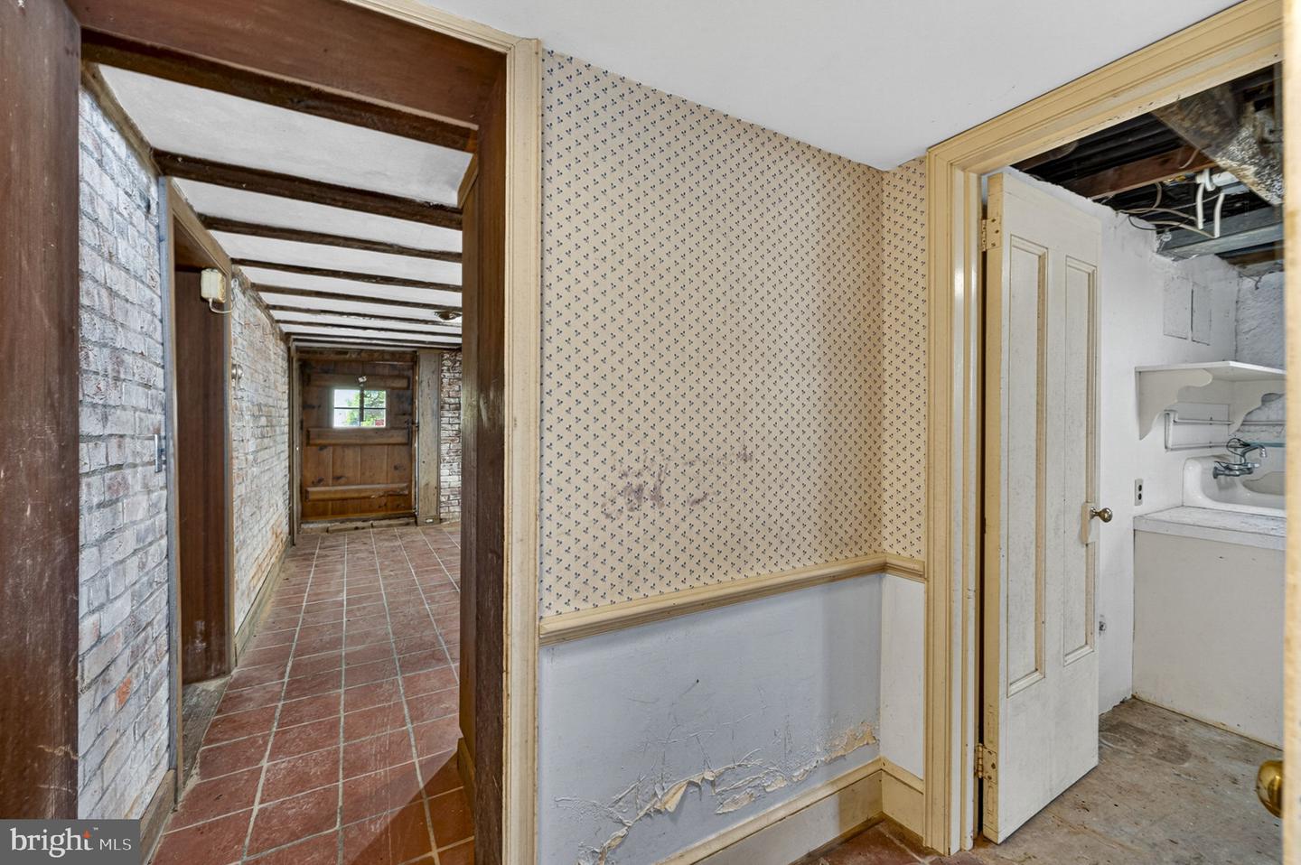 VACU2013556 Property Photo 102