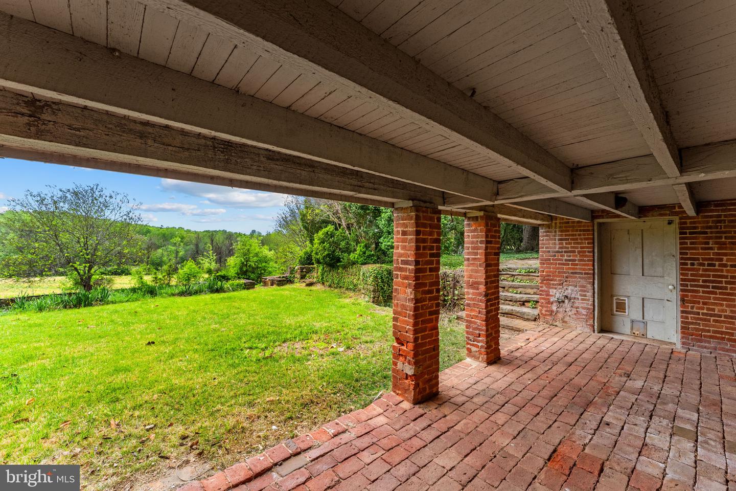 VACU2013556 Property Photo 107