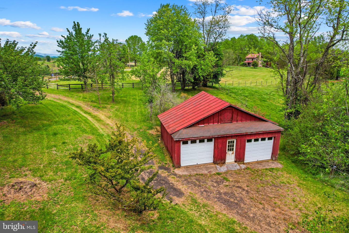 VACU2013556 Property Photo 123