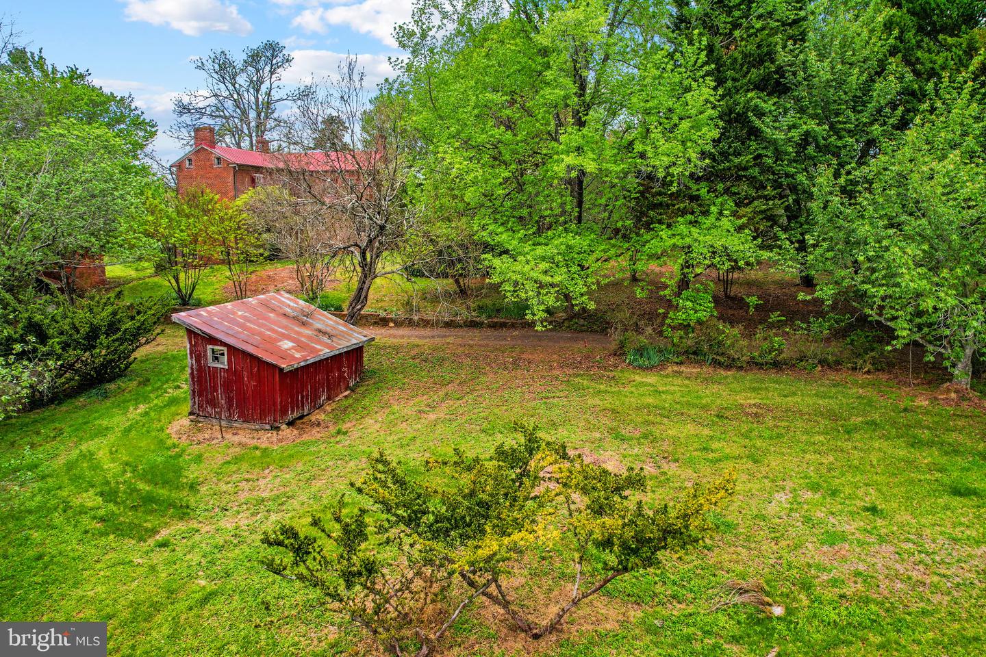 VACU2013556 Property Photo 127