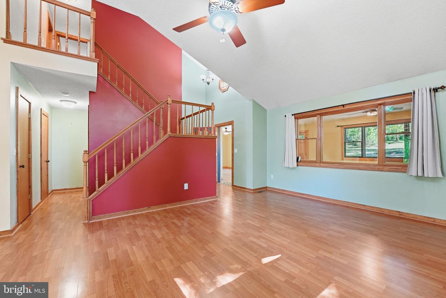 12638 Walnut Ln Property Photo 18
