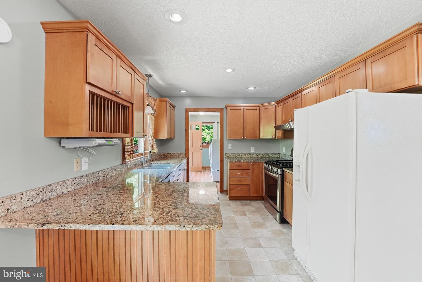 12638 Walnut Ln Property Photo 22