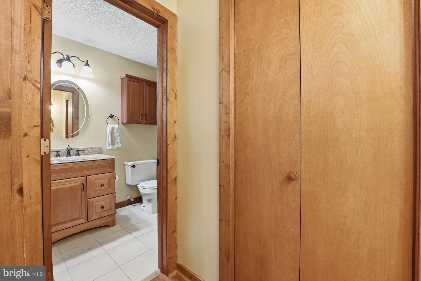 12638 Walnut Ln Property Photo 28