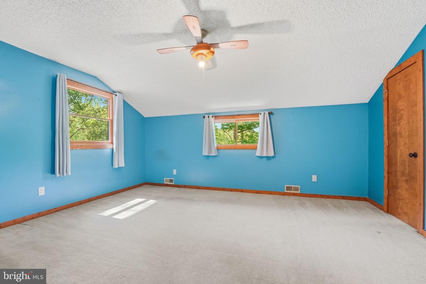 12638 Walnut Ln Property Photo 38