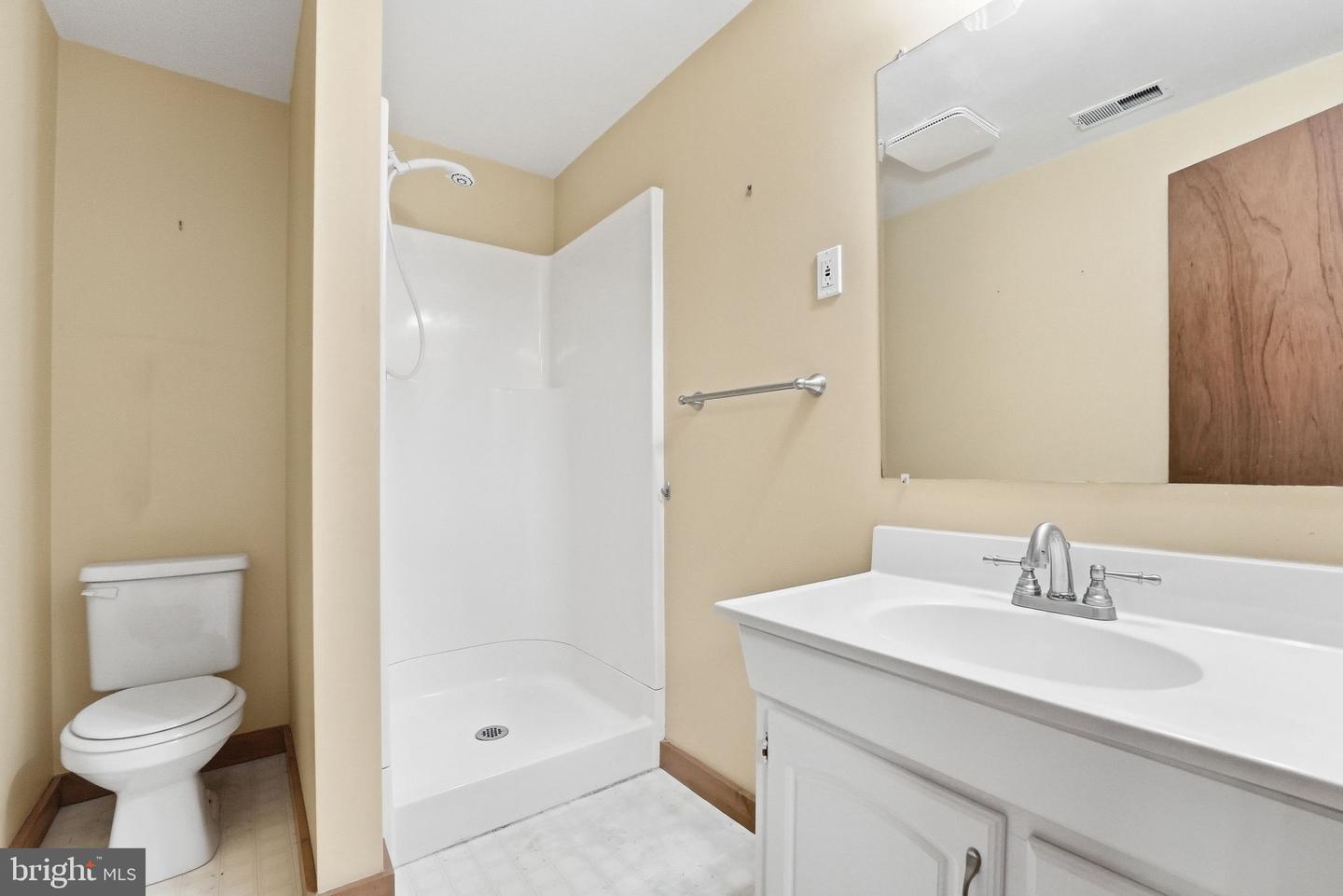 12638 Walnut Ln Property Photo 48