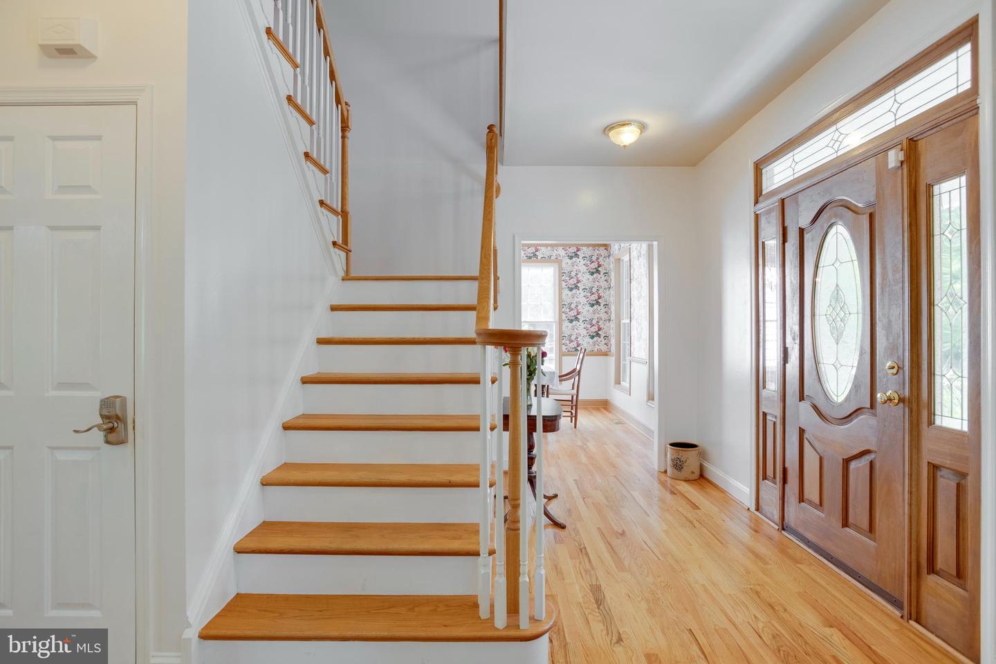 14100 Chesterfield Ln Property Photo 3