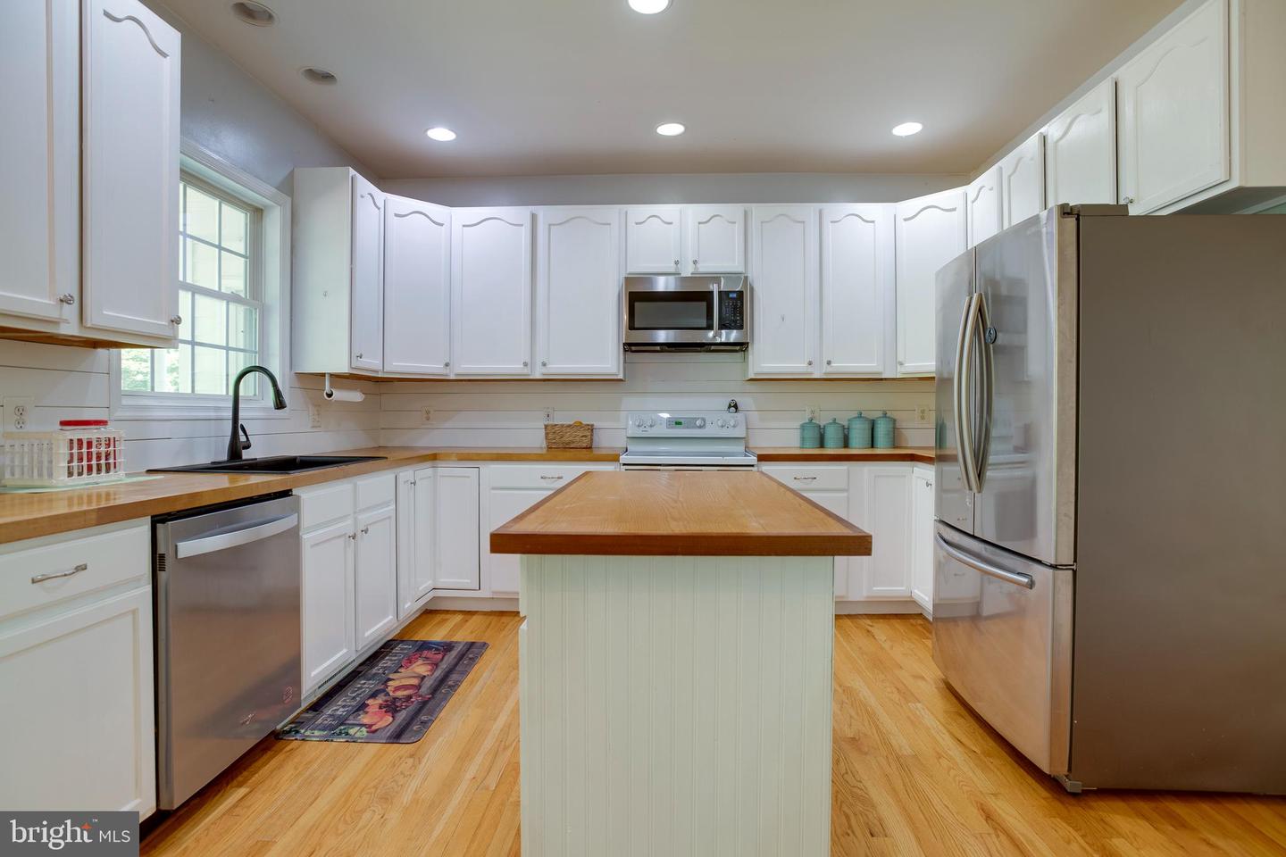 14100 Chesterfield Ln Property Photo 12
