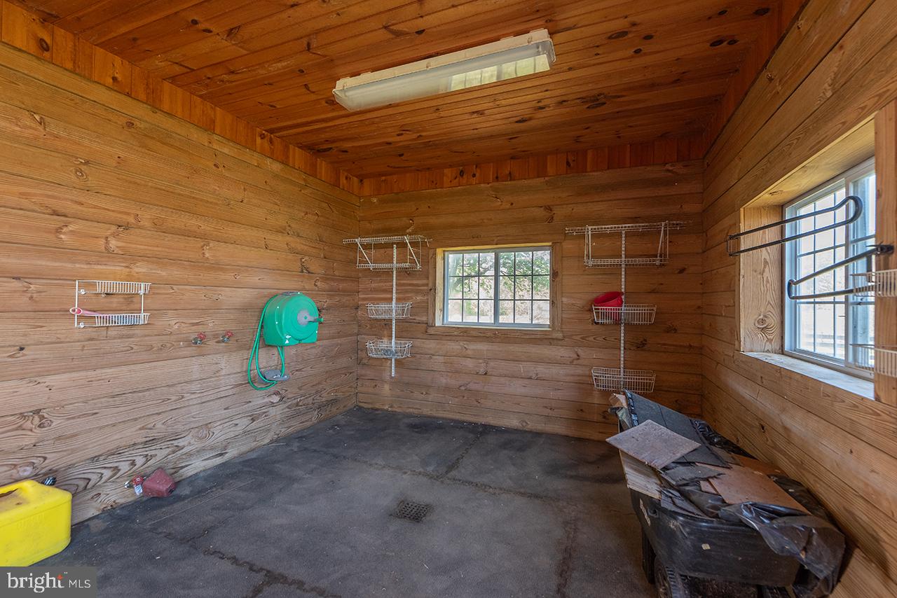 5265 Bear Hollow Ln Property Photo 5