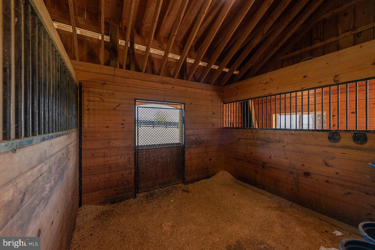 5265 Bear Hollow Ln Property Photo 8