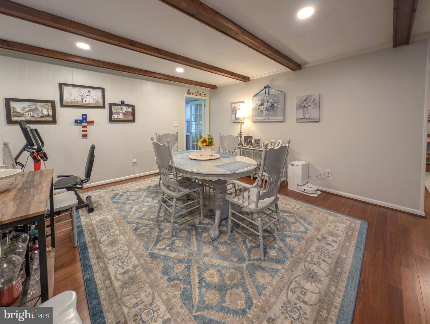 16490 Mountain Run Ln Property Photo 3