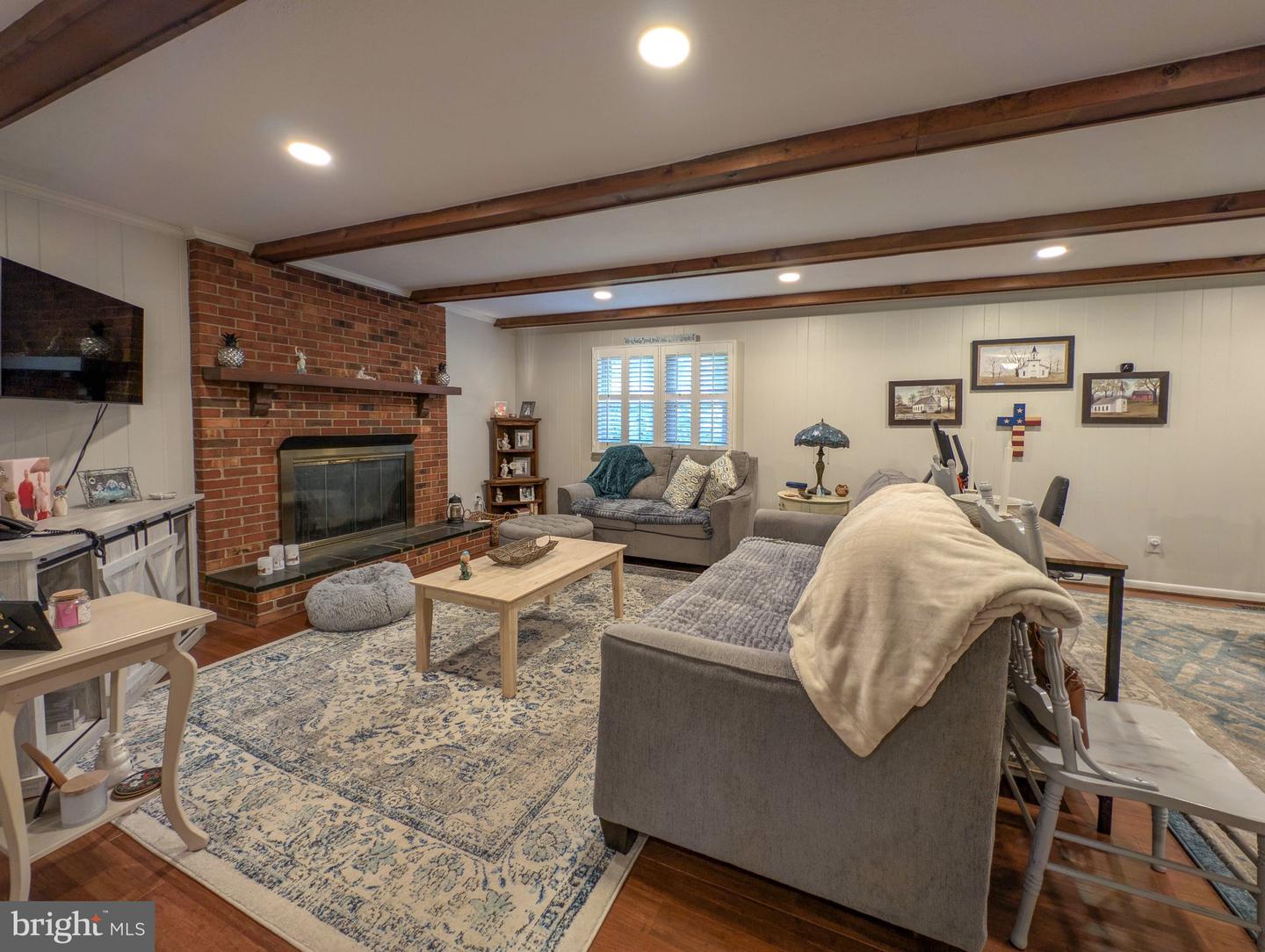 16490 Mountain Run Ln Property Photo 8