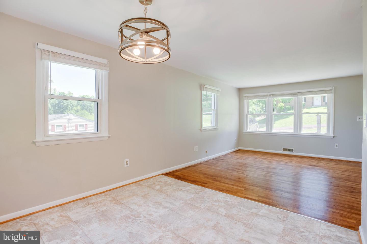18318 Fox Mountain Ln Property Photo 11