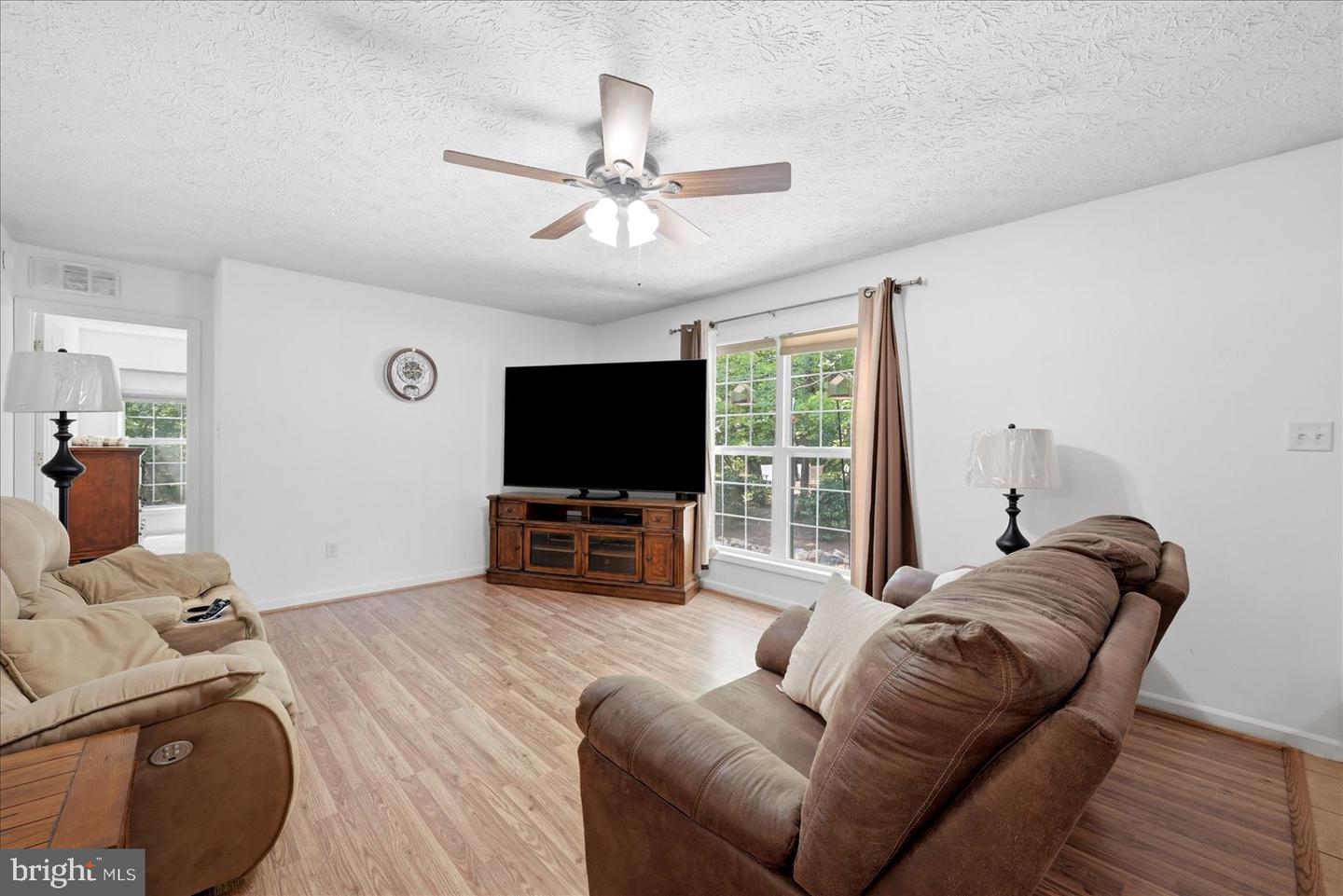 34254 Richards Ferry Rd Property Photo 3