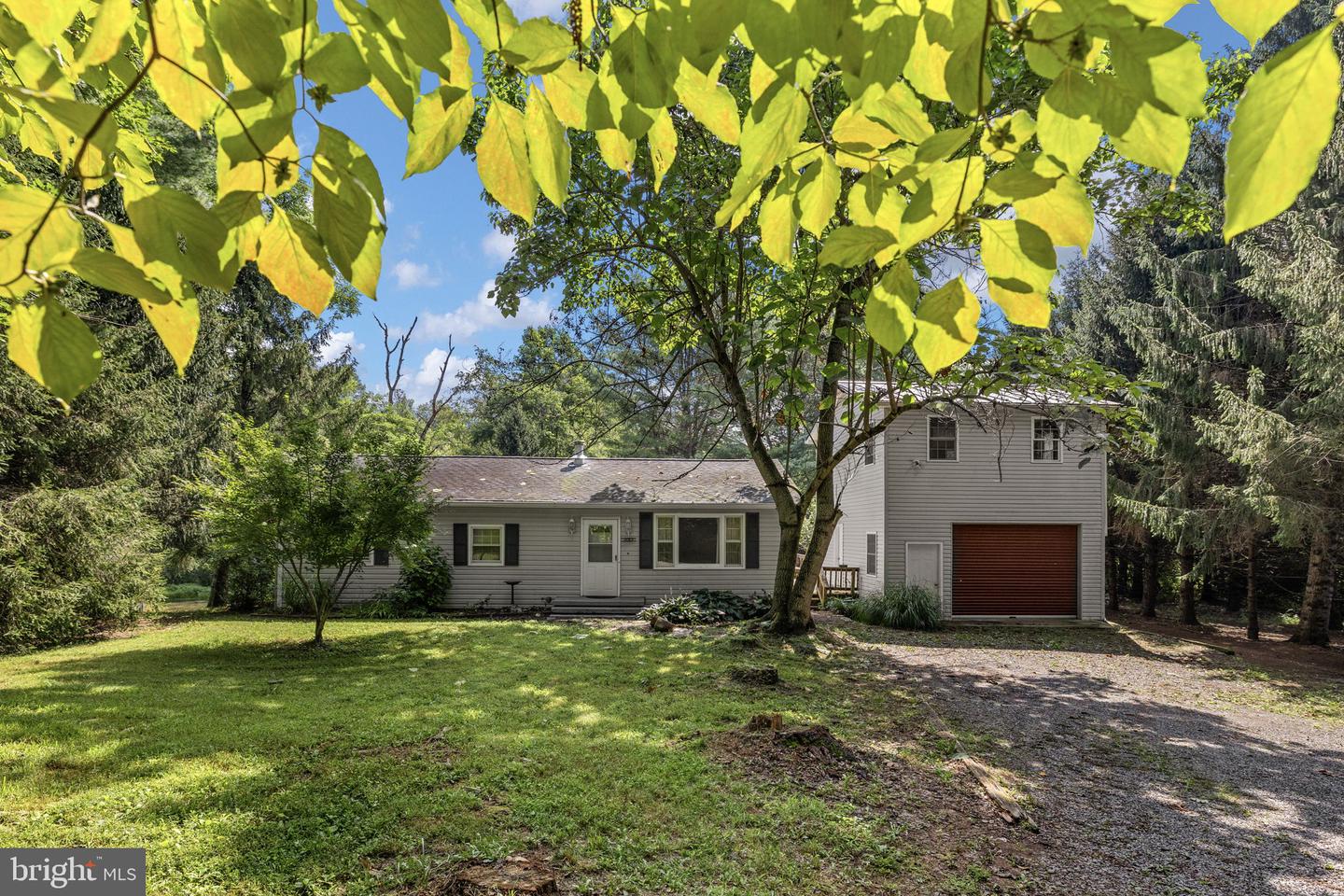 2083 OLD SAWMILL LN Property Photo 1