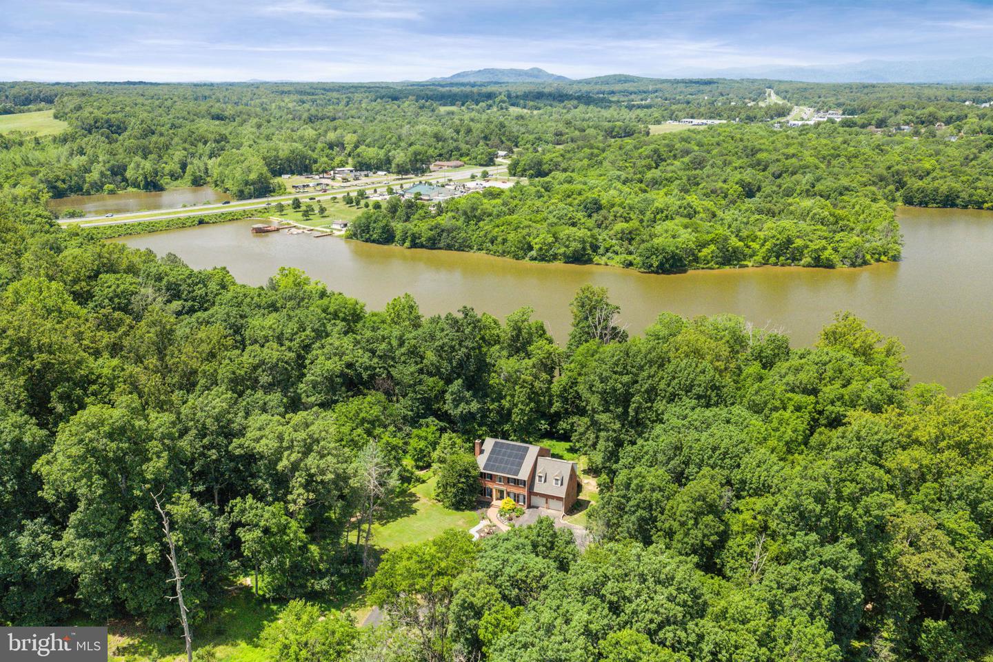 770 Zeuswyn Dr Property Photo 59